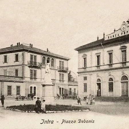 דירה Chic Brand New At Palazzo Giuliani אינטרה