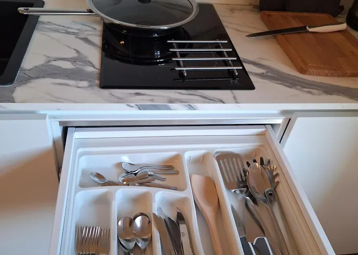 Chic Brand New At Palazzo Giuliani 아파트